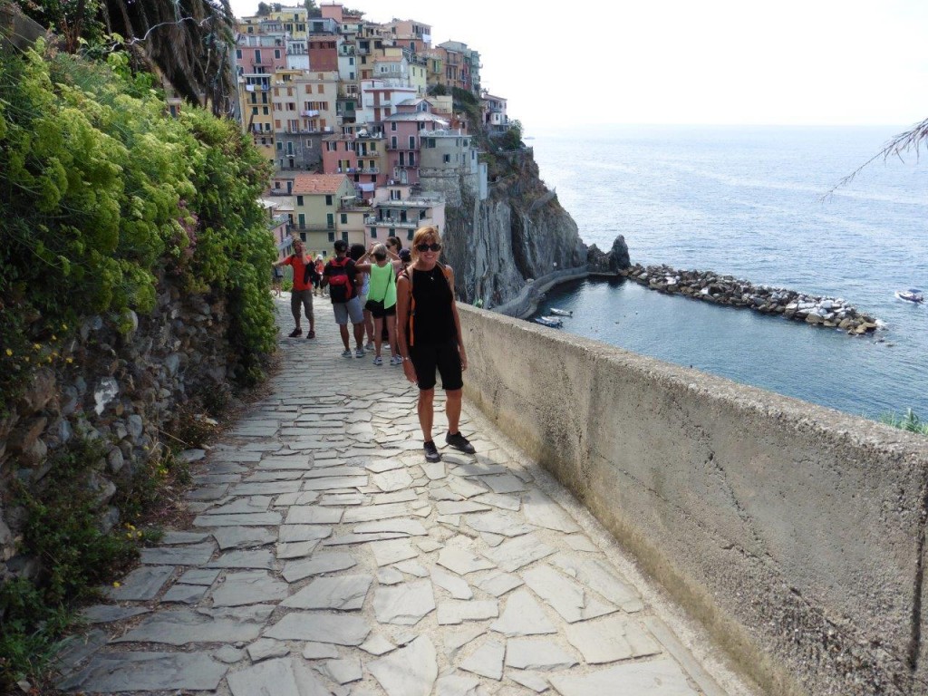 cinque terre-Deb hike 2