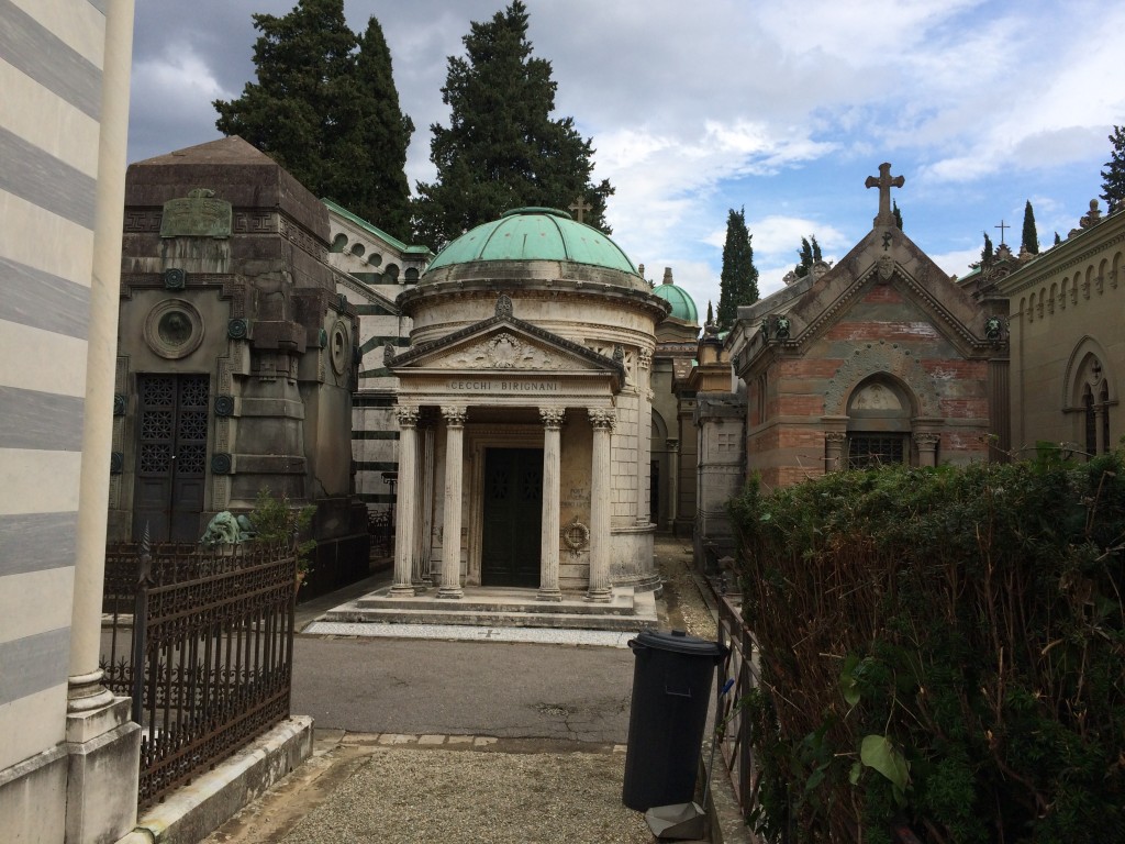 Palazzo V-cemetery